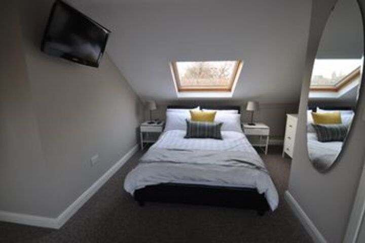 Room 26 of 60