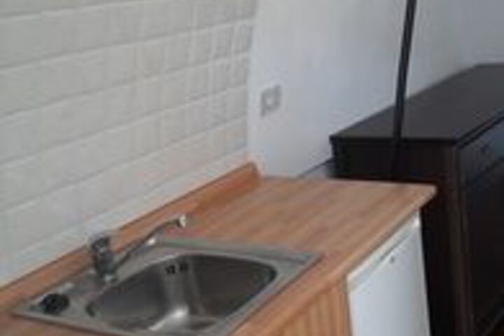 Room 14 of 25