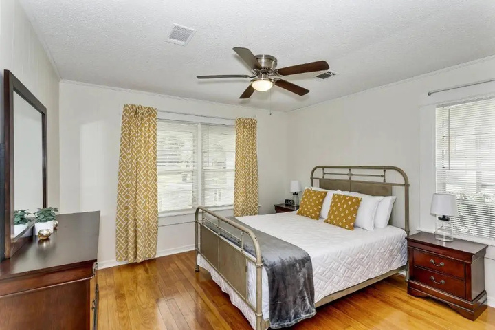 Room 3 of 19