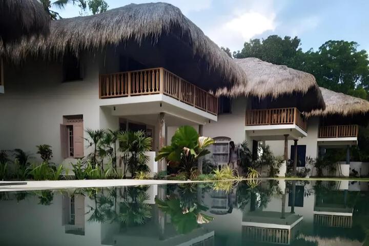 Beautiful Boutique Hotel Halcyon. Mawella Beach.
