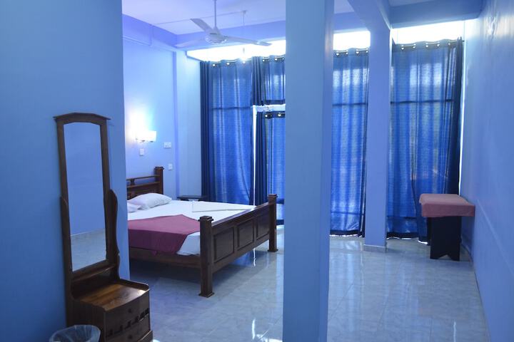 Room 3 of 31