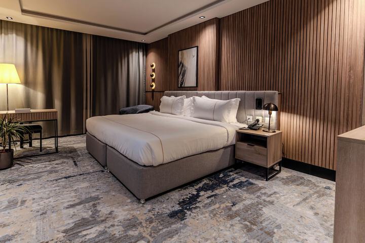 Room 15 of 86