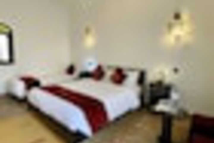 Room 50 of 435