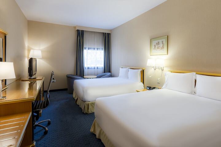 Room 32 of 109