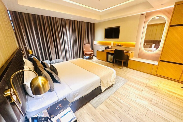 Room 31 of 62