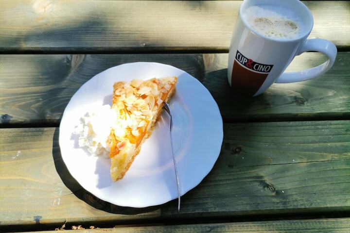 Breakfast/Coffee Service 20 of 39