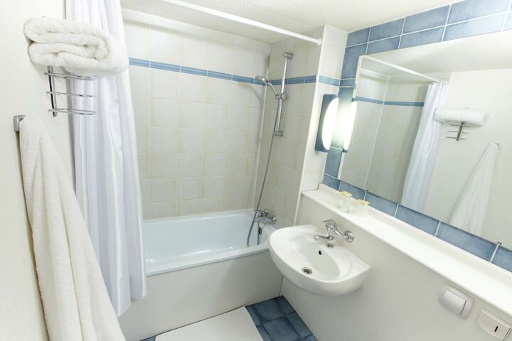 Room 8 of 21