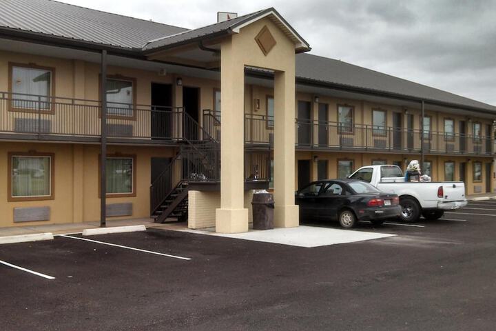 Property Grounds 27 of 28