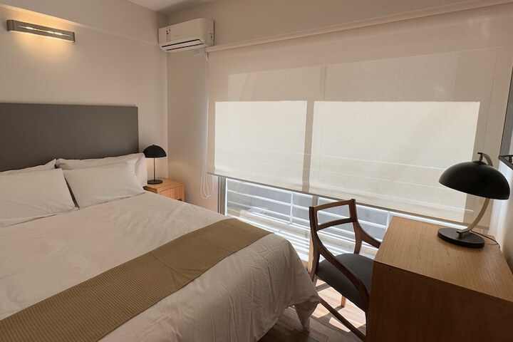 Room 14 of 33