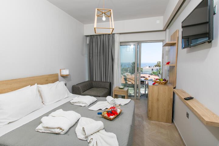 Room 36 of 82