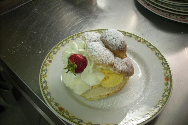 Dining Photos
