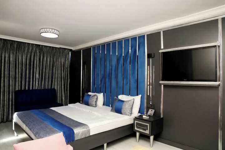 Room 22 of 58