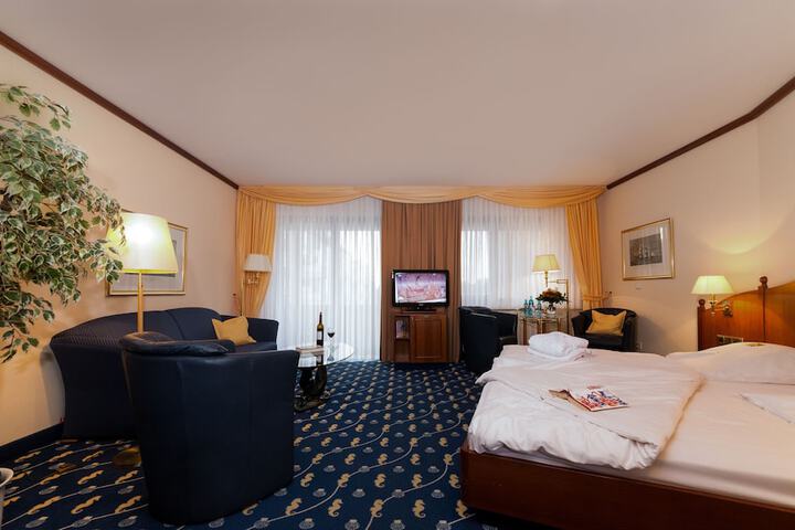 Room 11 of 59