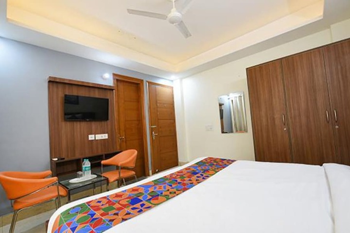 Room 14 of 29