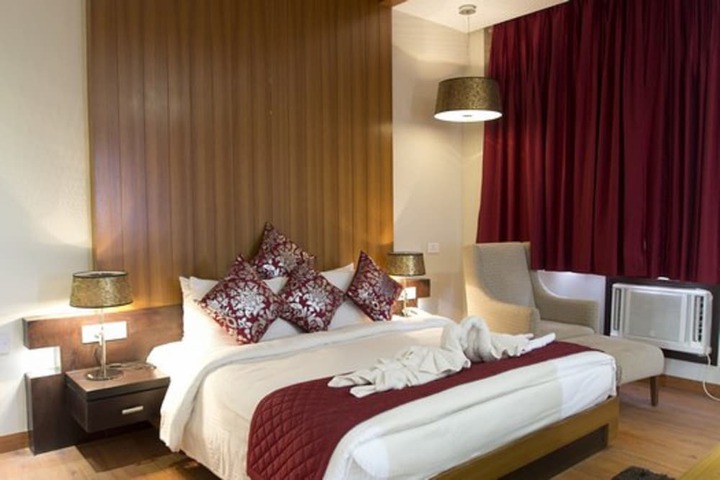 Room 15 of 27