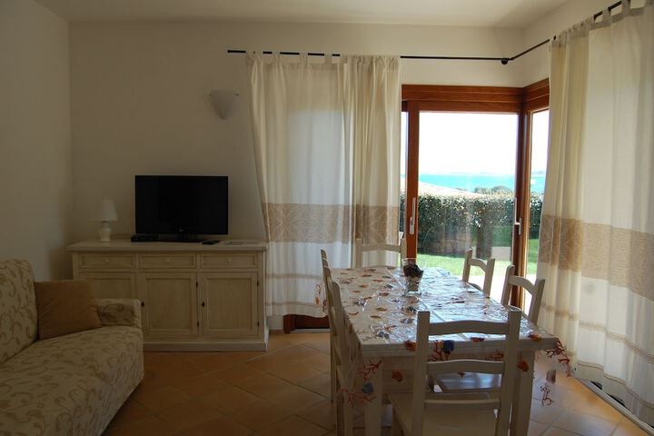 Room 46 of 100