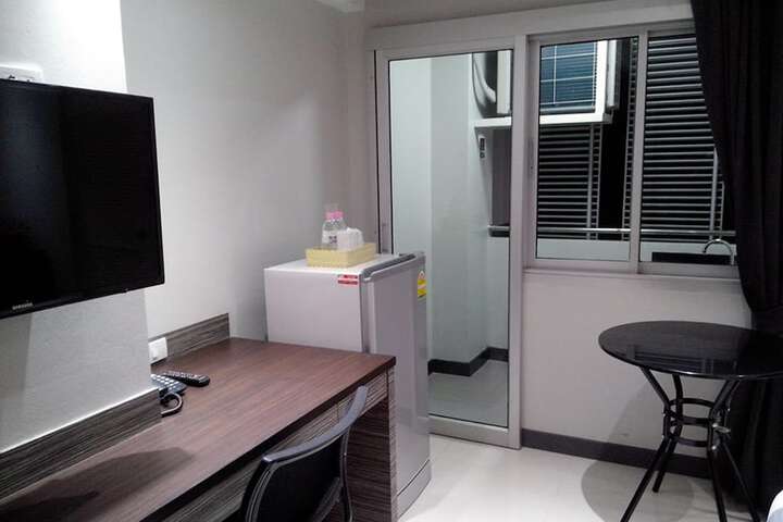 Room 10 of 24