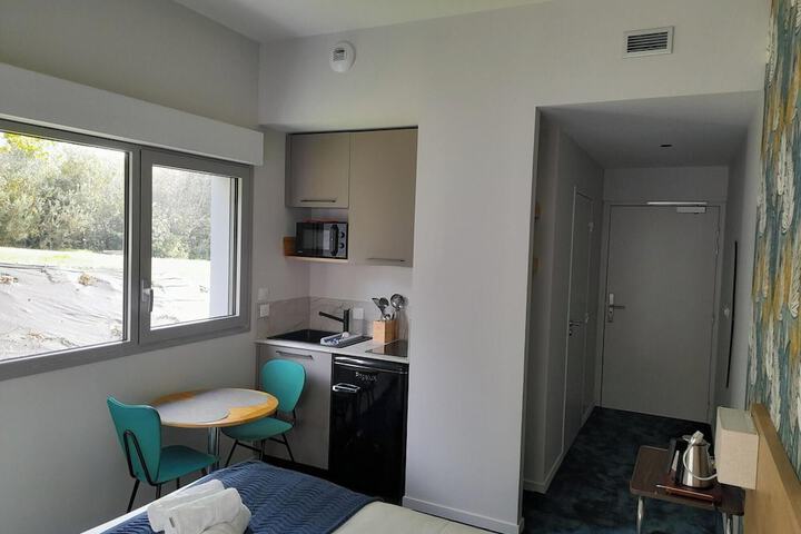 Room 15 of 61
