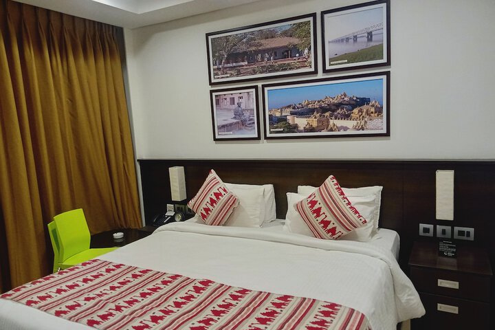 Room 11 of 25