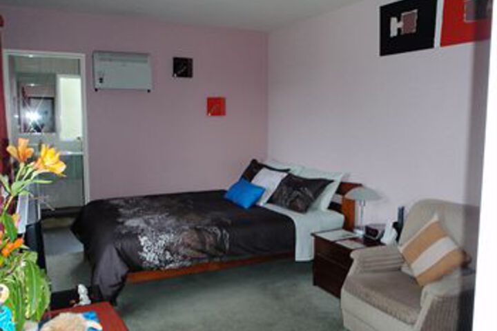 Room 14 of 30
