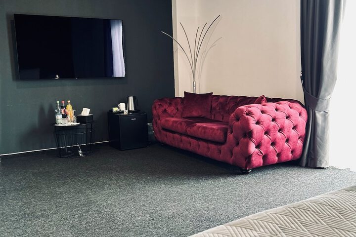 Room 10 of 23