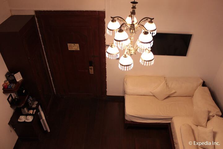 Room 63 of 131