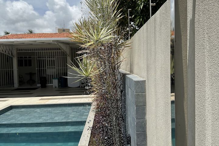 Pool 20 of 25