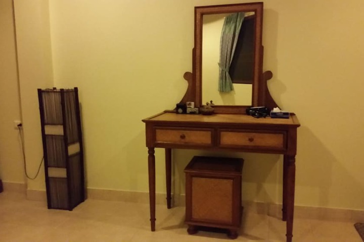 Room 5 of 50