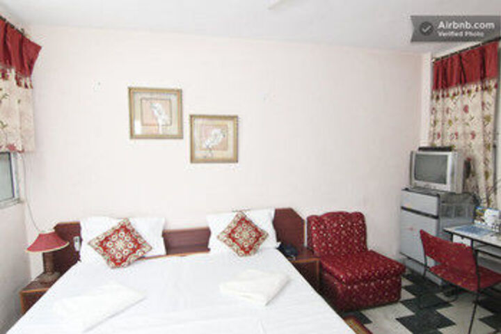 Room 8 of 46