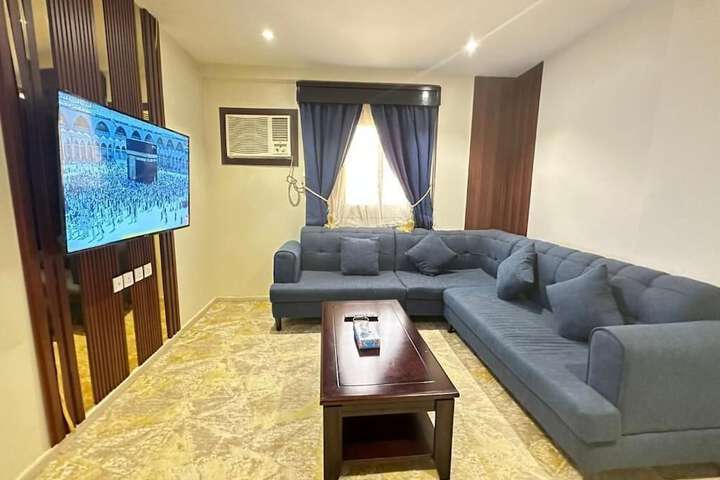 Room 38 of 80