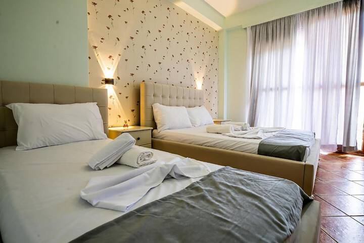 Room 10 of 51