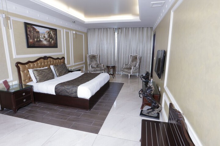 Room 14 of 67