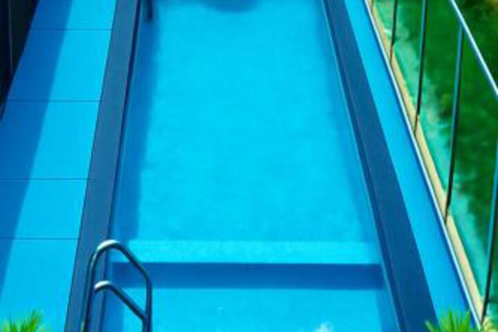 Pool 70 of 78