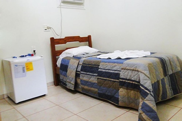 Room 6 of 21