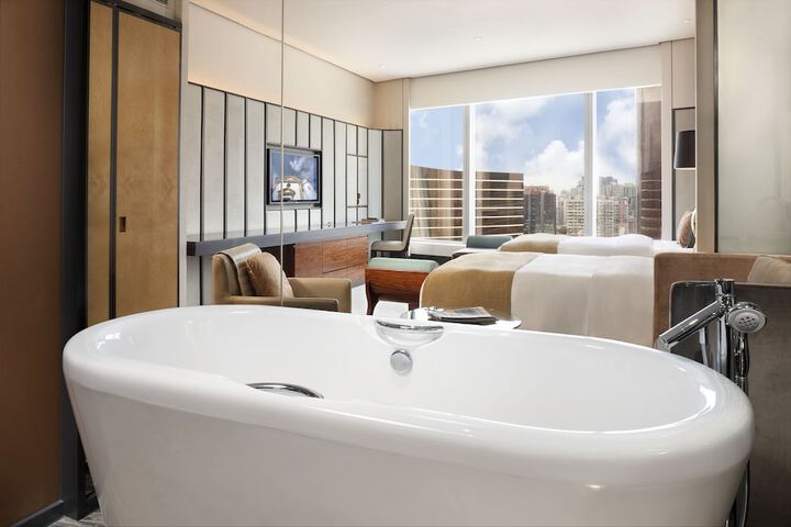 Room 29 of 61