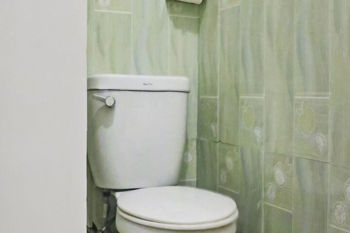 Room 25 of 28