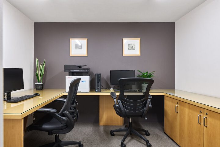 Business Center 85 of 108