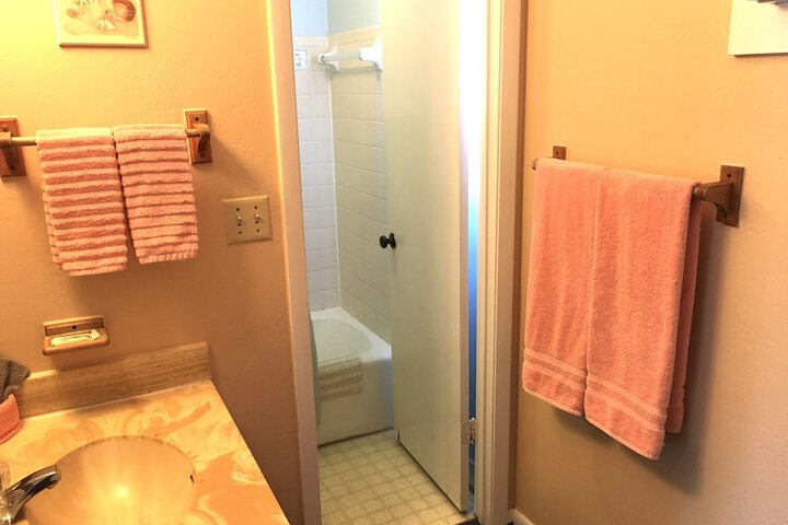 Room 8 of 13