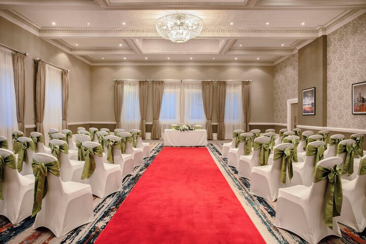 Ballroom/Hall 48 of 66