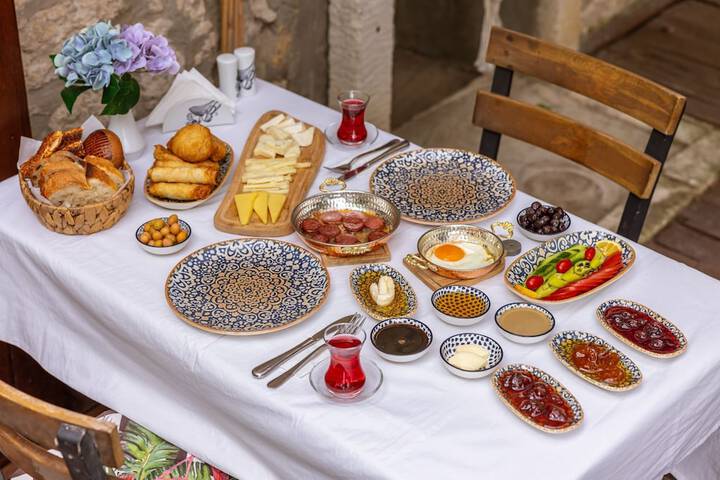 Breakfast/Coffee Service 34 of 40