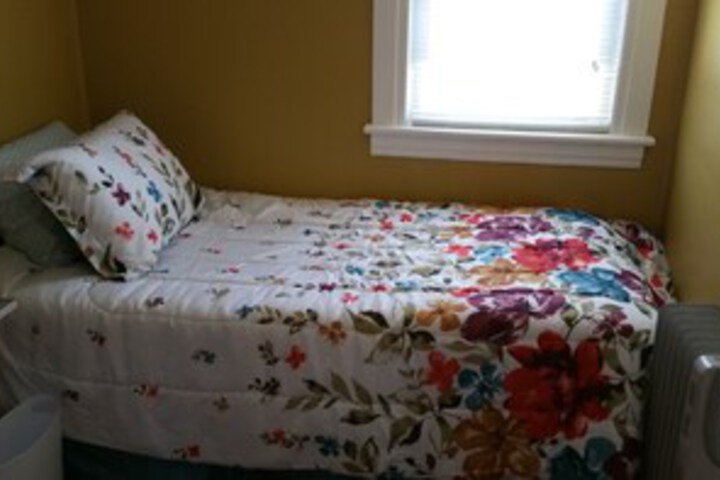 Room 16 of 25