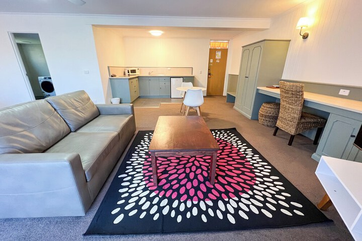 Room 34 of 59