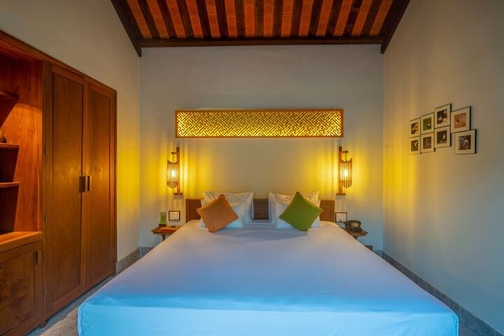 Room 14 of 81