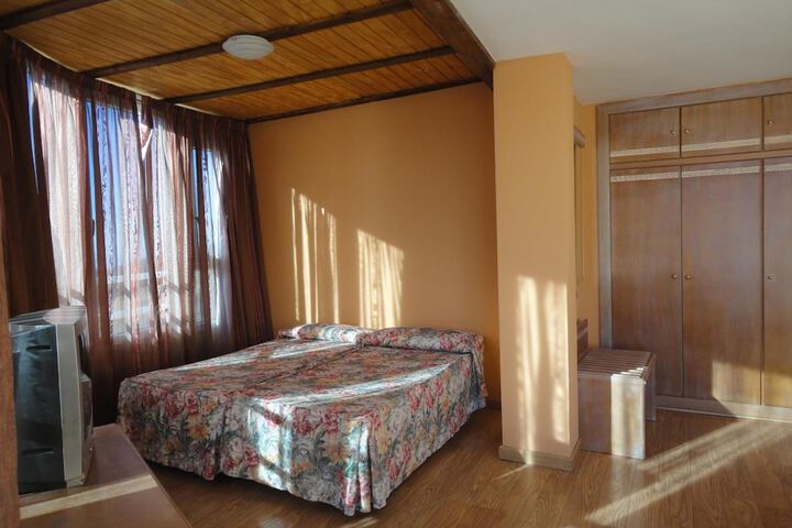 Room 40 of 63