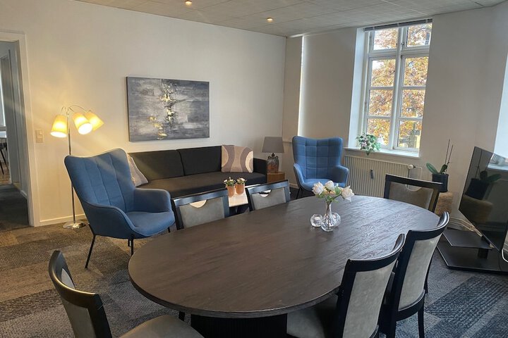 Room 7 of 26