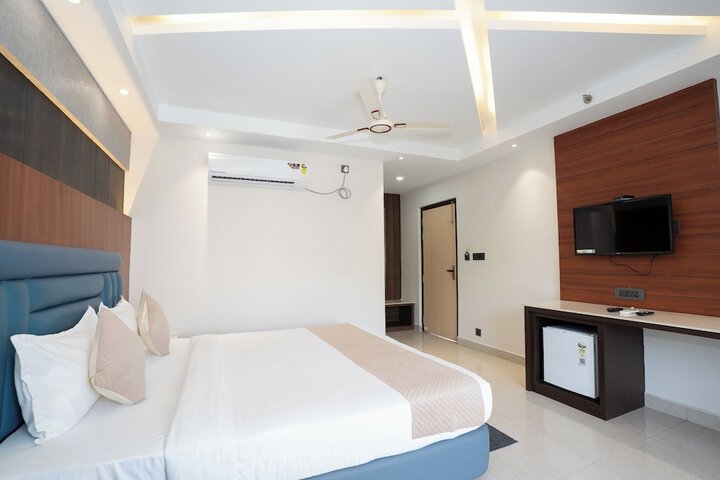 Room 20 of 174