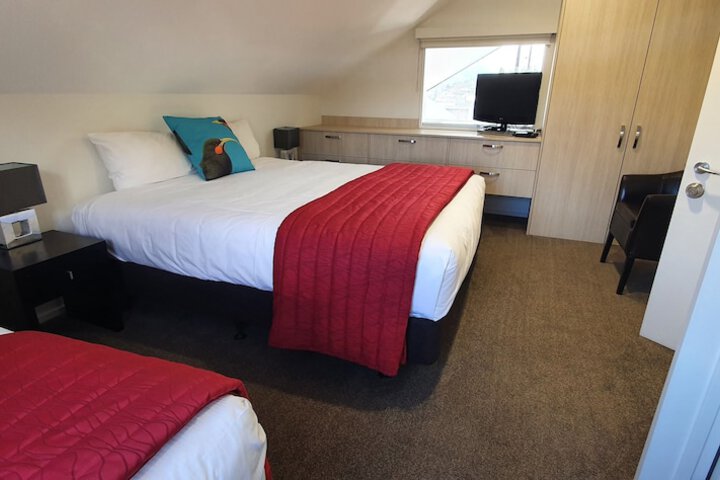 Room 5 of 59