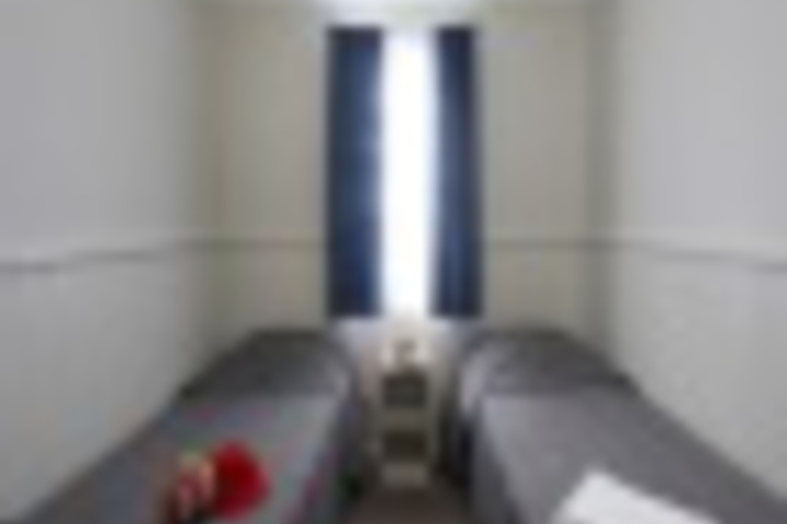 Room 183 of 324
