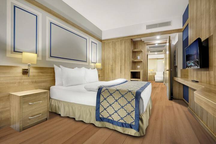 Room 16 of 120