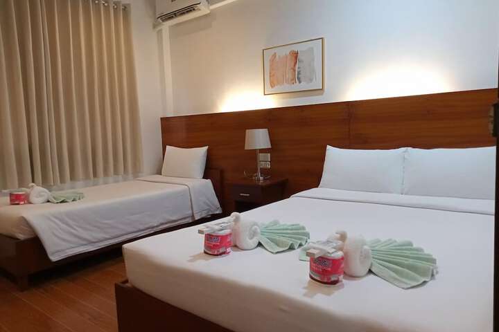 Room 7 of 36